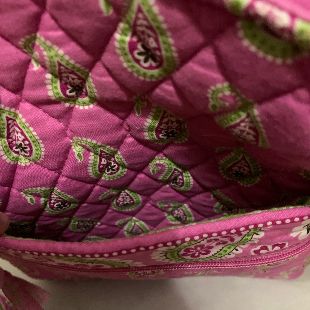 Cute pink Vera Bradley Crossbody bag